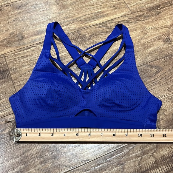 Victoria’s Secret Sport Royal blue strappy padded sports bra - Picture 2 of 10